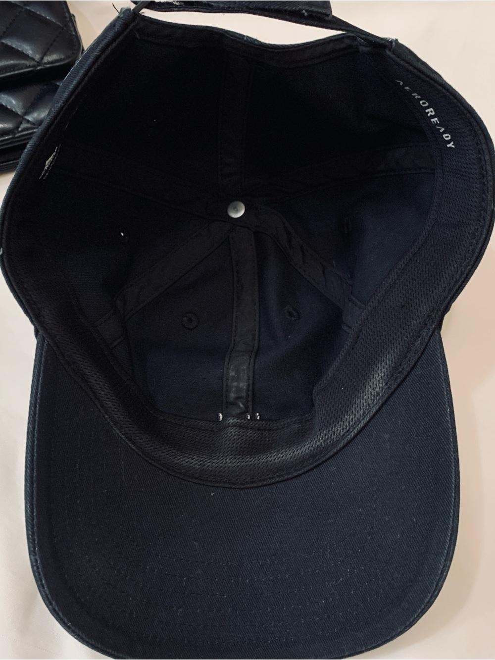 Adidas hat - Picture 3 of 5